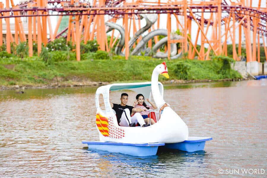 Khu vui chơi dưới nước cực kỳ sôi động tại Công viên Châu Á - Asia Park