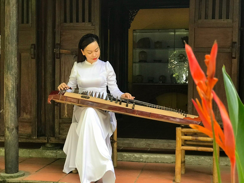 Tiếng đàn du dương tại bảo tàng Đồng Đình